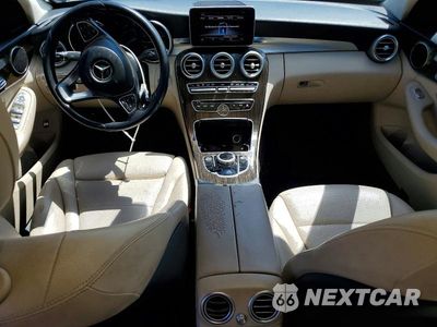 Zdjęcie 8 z 12 samochodu: 2018 MERCEDES-BENZ C 300 VIN:55SWF4JB8JU239927 - miniatura