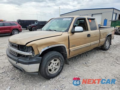 1999 CHEVROLET SILVERADO K1500 2GCEK19TXX1207786 - główne zdjęcie licytacji z USA - miniatura