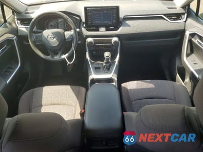 Zdjęcie 8 z 14 samochodu: 2020 TOYOTA RAV4 XLE VIN:JTMW1RFV5LJ020726 - miniatura