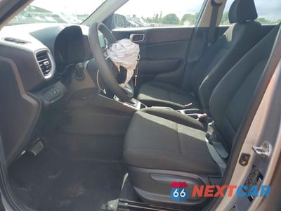 Zdjęcie 7 z 12 samochodu: 2020 HYUNDAI VENUE SE VIN:KMHRB8A37LU032641 - miniatura