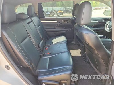 Zdjęcie 11 z 13 samochodu: 2015 TOYOTA HIGHLANDER XLE VIN:5TDKKRFH7FS043275 - miniatura