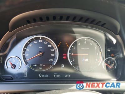 Zdjęcie 9 z 12 samochodu: 2017 BMW M6 VIN:WBS6J9C58HD934715 - miniatura