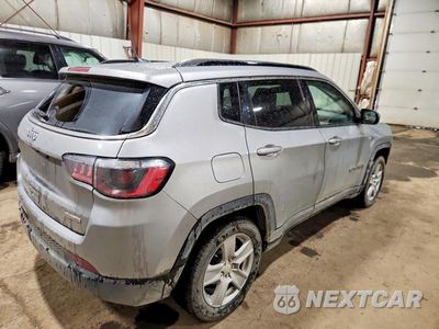 Trzecie zdjęcie samochodu z tyłu: 2022 JEEP COMPASS LATITUDE VIN:3C4NJCBB0NT187804 - miniatura