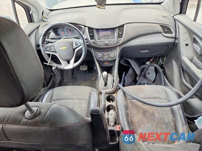 Zdjęcie 8 z 11 samochodu: 2021 CHEVROLET TRAX 1LT VIN:KL7CJLSB6MB313359 - miniatura