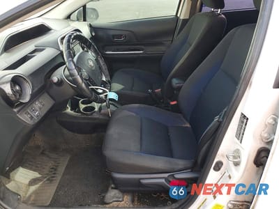Zdjęcie 7 z 12 samochodu: 2018 TOYOTA PRIUS C TWO VIN:JTDKDTB37J1617283 - miniatura