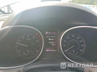 Zdjęcie 9 z 12 samochodu: 2018 HYUNDAI SANTA FE SE ULTIMATE VIN:KM8SR4HF0JU271645 - miniatura