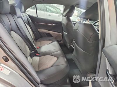 Zdjęcie 10 z 12 samochodu: 2019 TOYOTA CAMRY HYBRID XLE VIN:4T1B21HK8KU011088 - miniatura