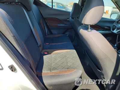 Zdjęcie 10 z 12 samochodu: 2019 NISSAN KICKS SR VIN:3N1CP5CU7KL510164 - miniatura