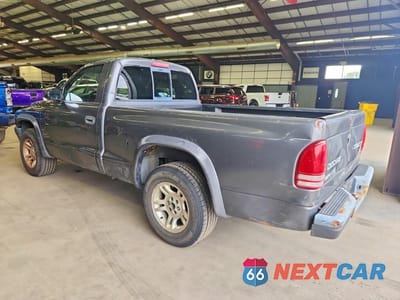 Drugie zdjęcie samochodu z przodu: 2004 DODGE DAKOTA SXT VIN:1D7FL16K44S533484 - miniatura