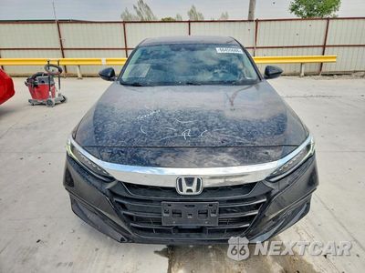 Piąte zdjęcie samochodu w środku: 2018 HONDA ACCORD TOURING VIN:1HGCV1F96JA171049 - miniatura