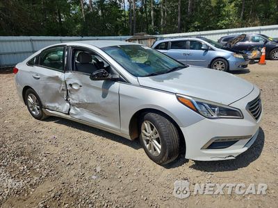 Czwarte zdjęcie samochodu z boku: 2017 HYUNDAI SONATA SE VIN:5NPE24AF4HH493383 - miniatura