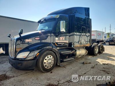 2019 PETERBILT 579 SEMI TRUCK 1XPBDP9X8KD274921 - główne zdjęcie licytacji z USA - miniatura