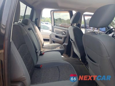 Zdjęcie 10 z 13 samochodu: 2013 RAM 2500 SLT VIN:3C6UR5DL7DG575990 - miniatura