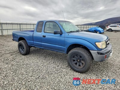 Czwarte zdjęcie samochodu z boku: 1999 TOYOTA TACOMA BASE VIN:4TAWM72N7XZ521444 - miniatura