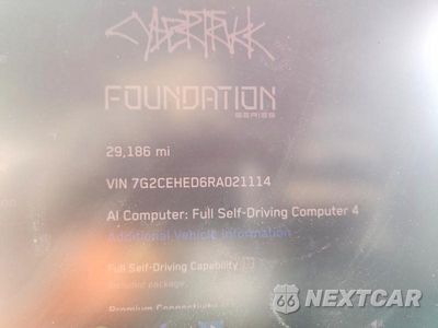 Zdjęcie 9 z 13 samochodu: 2024 TESLA CYBERTRUCK VIN:7G2CEHED6RA021114 - miniatura