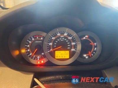 Zdjęcie 9 z 12 samochodu: 2006 TOYOTA RAV4 BASE VIN:JTMBD35V365028180 - miniatura