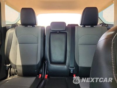 Zdjęcie 10 z 14 samochodu: 2017 FORD ESCAPE SE VIN:1FMCU0G99HUC65571 - miniatura