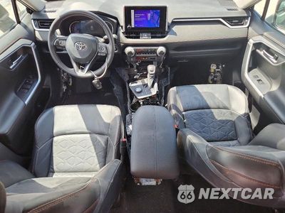 Zdjęcie 8 z 14 samochodu: 2024 TOYOTA RAV4 ADVENTURE VIN:2T3J1RFV0RW419984 - miniatura