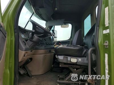 Zdjęcie 7 z 12 samochodu: 2015 FREIGHTLINER CASCADIA 125 SEMI TRUCK VIN:3AKJGED51FSGK1208 - miniatura