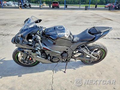 Trzecie zdjęcie samochodu z tyłu: 2021 KAWASAKI ZX1002 M VIN:JKBZXVM17MA000084 - miniatura