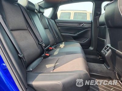 Zdjęcie 10 z 12 samochodu: 2022 HONDA ACCORD SPORT VIN:1HGCV2F33NA005689 - miniatura