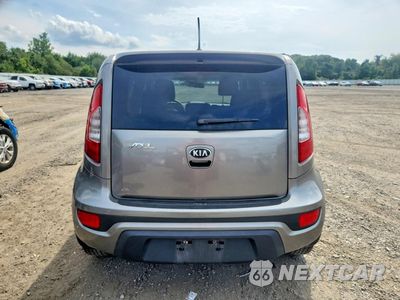 Zdjęcie 6 z 13 samochodu: 2013 KIA SOUL BASE VIN:KNDJT2A58D7525371 - miniatura
