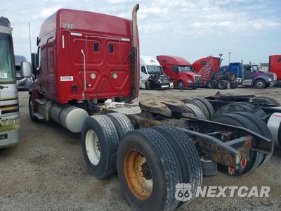 Drugie zdjęcie samochodu z przodu: 2016 FREIGHTLINER CASCADIA 125 SEMI TRUCK VIN:1FUJGLD53GLGW3901 - miniatura
