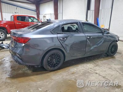 Trzecie zdjęcie samochodu z tyłu: 2024 KIA FORTE LXS VIN:3KPF24AD0RE758258 - miniatura