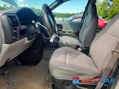 Zdjęcie 7 z 13 samochodu: 2005 CHEVROLET VENTURE VIN:1GNDV03EX5D115125 - miniatura