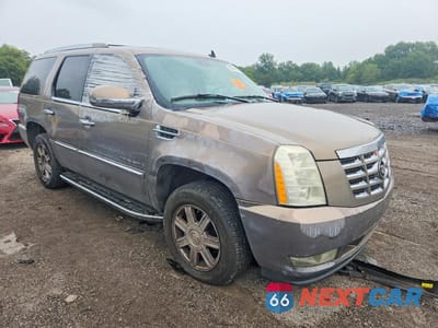 Czwarte zdjęcie samochodu z boku: 2007 CADILLAC ESCALADE LUXURY VIN:1GYFK63837R156333 - miniatura