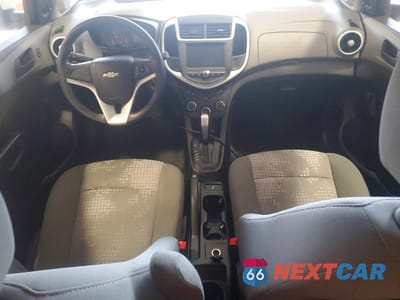 Zdjęcie 8 z 12 samochodu: 2017 CHEVROLET SONIC VIN:1G1JG6SG6H4146509 - miniatura