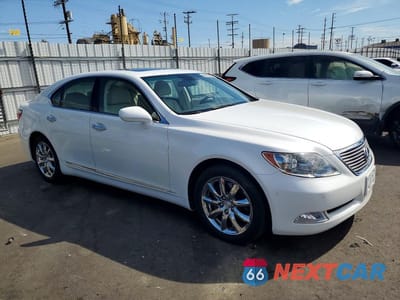 Czwarte zdjęcie samochodu z boku: 2008 LEXUS LS 460 VIN:JTHBL46FX85072467 - miniatura