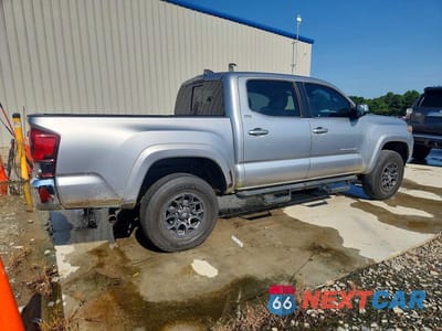 Trzecie zdjęcie samochodu z tyłu: 2018 TOYOTA TACOMA SR5 V6 VIN:5TFAZ5CN3JX058613 - miniatura