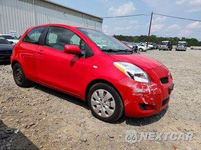Czwarte zdjęcie samochodu z boku: 2009 TOYOTA YARIS BASE VIN:JTDJT903795224019 - miniatura