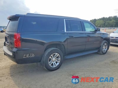 Trzecie zdjęcie samochodu z tyłu: 2020 CHEVROLET SUBURBAN C1500 LT VIN:1GNSCHKC4LR304865 - miniatura