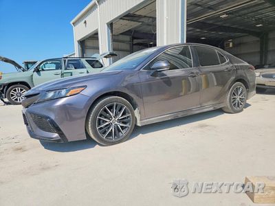 2022 TOYOTA CAMRY SE 4T1G11AK8NU619409 - główne zdjęcie licytacji z USA - miniatura