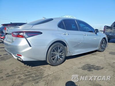 Trzecie zdjęcie samochodu z tyłu: 2022 TOYOTA CAMRY SE VIN:4T1G11AK8NU673289 - miniatura