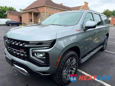 2025 CHEVROLET SUBURBAN K1500 Z71 1GNS6DRDXSR318590 - główne zdjęcie licytacji z USA - miniatura