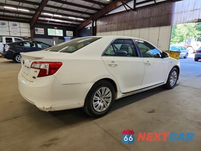 Trzecie zdjęcie samochodu z tyłu: 2012 TOYOTA CAMRY HYBRID LE VIN:4T1BD1FK0CU033617 - miniatura