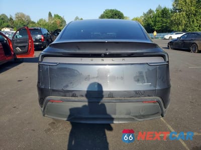 Zdjęcie 6 z 12 samochodu: 2026 TESLA MODEL Y VIN:7SAYGDEE2TF408163 - miniatura