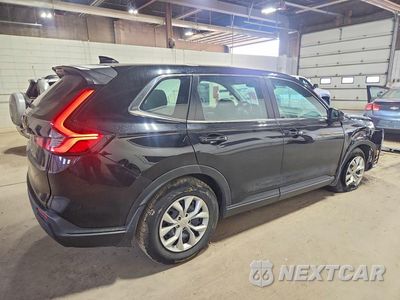 Trzecie zdjęcie samochodu z tyłu: 2024 HONDA CR-V LX VIN:2HKRS4H28RH410219 - miniatura