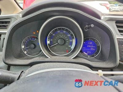 Zdjęcie 9 z 12 samochodu: 2017 HONDA FIT EX VIN:3HGGK5G7XHM704676 - miniatura