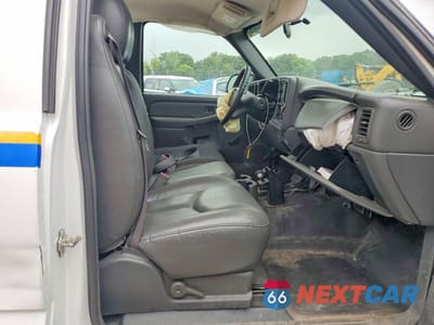 Zdjęcie 10 z 13 samochodu: 2004 GMC SIERRA K2500 HEAVY DUTY VIN:1GTHK24U54E298012 - miniatura