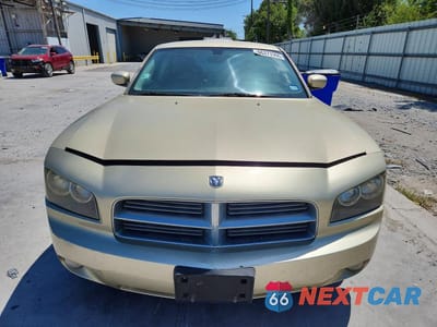 Piąte zdjęcie samochodu w środku: 2010 DODGE CHARGER SXT VIN:2B3CA3CV1AH148935 - miniatura