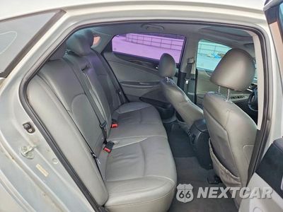 Zdjęcie 10 z 12 samochodu: 2011 HYUNDAI SONATA LIMITED VIN:5NPEC4AC2BH080825 - miniatura