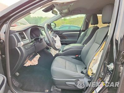 Zdjęcie 7 z 13 samochodu: 2019 TOYOTA HIGHLANDER LE VIN:5TDBZRFH7KS722047 - miniatura