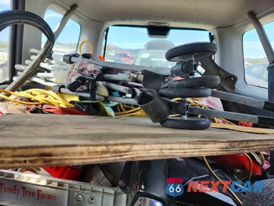 Zdjęcie 10 z 13 samochodu: 2000 HONDA CR-V EX VIN:JHLRD1867YC046061 - miniatura