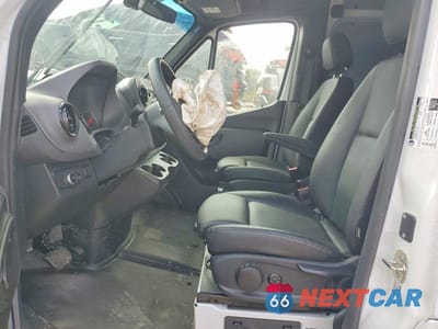 Zdjęcie 7 z 13 samochodu: 2025 MERCEDES-BENZ SPRINTER 2500 VIN:W1Y4NCHY5ST212498 - miniatura