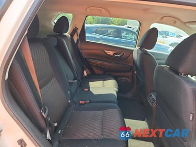 Zdjęcie 11 z 14 samochodu: 2018 NISSAN ROGUE S VIN:5N1AT2MV6JC835044 - miniatura