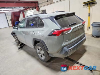Drugie zdjęcie samochodu z przodu: 2023 TOYOTA RAV4 XLE VIN:2T3W1RFV0PW264856 - miniatura